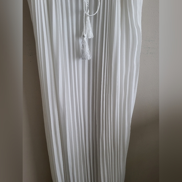 LONG Pleated Dress - Picture 6 of 9